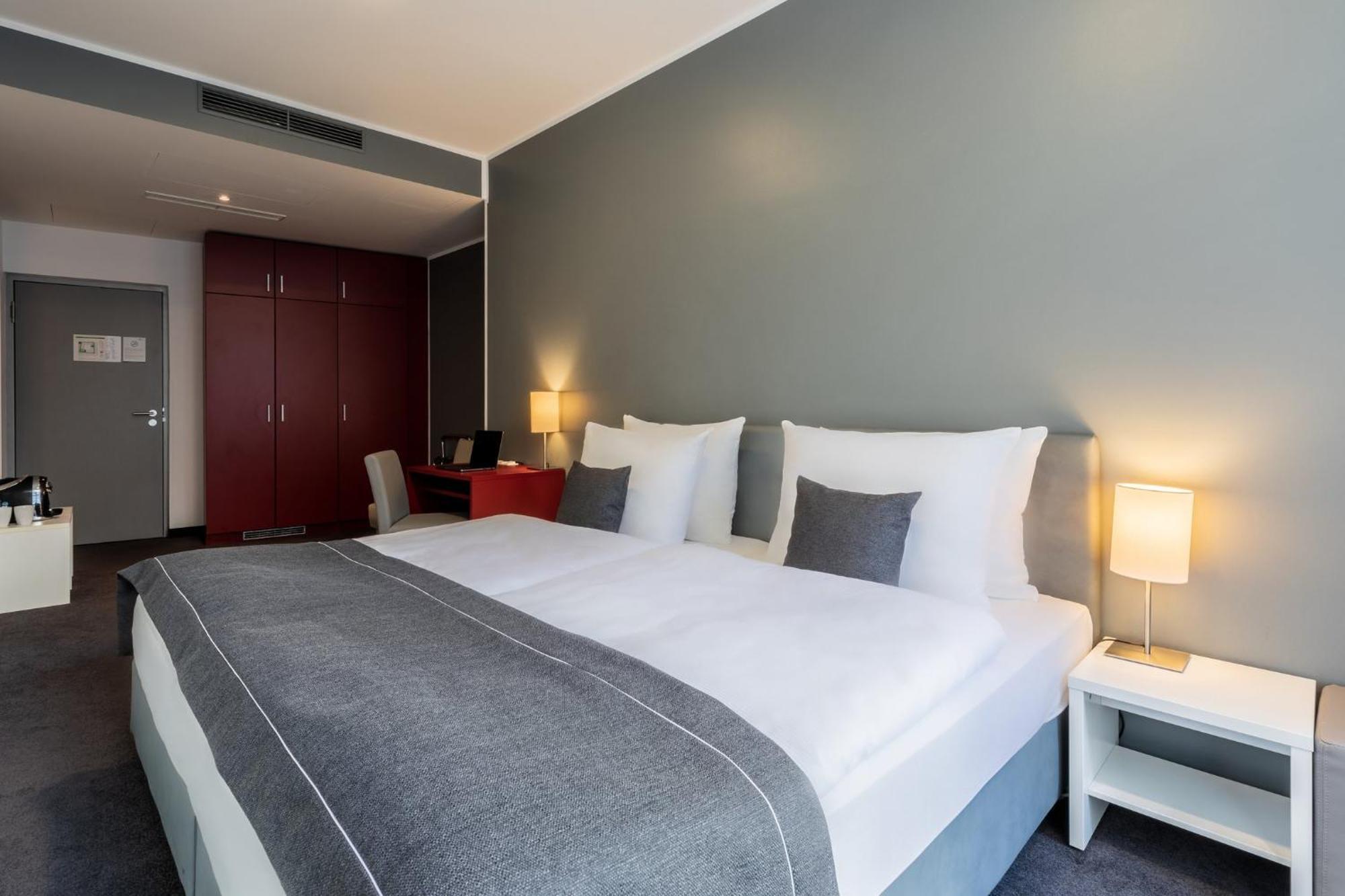 Standard King Room,1628650011:JPEG