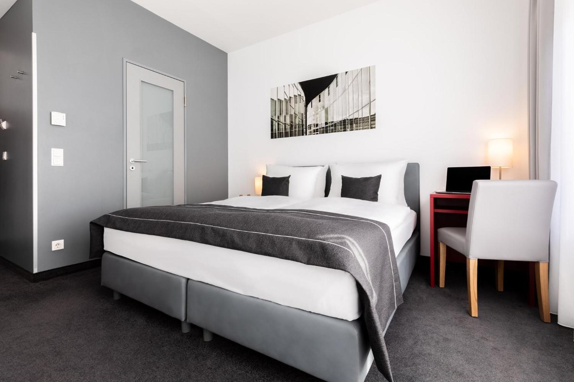 Standard Room Two Single Beds